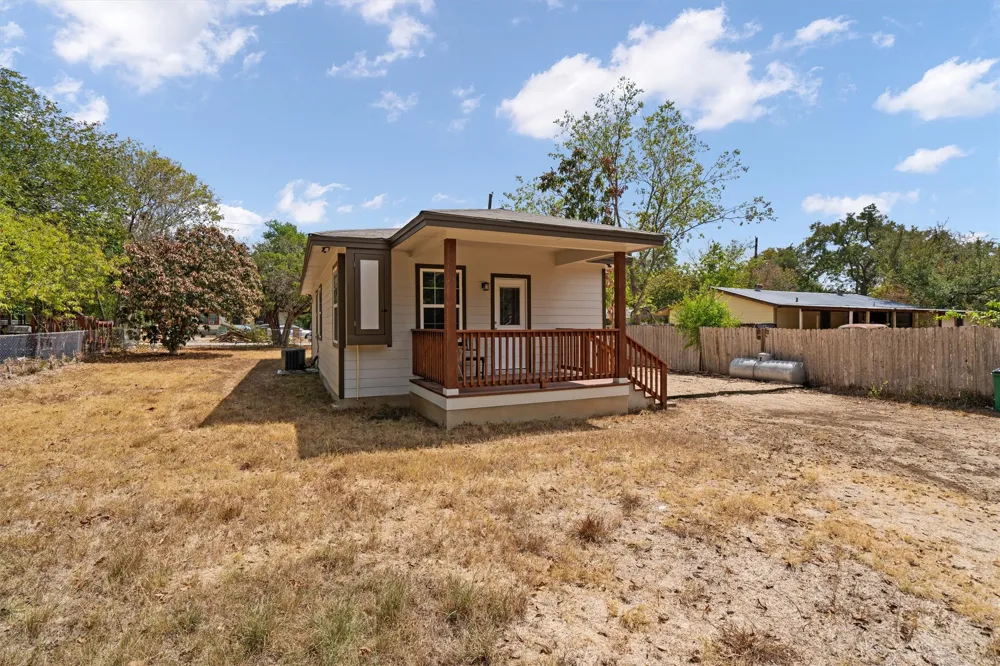 10004 Gail Road Austin, TX 78748