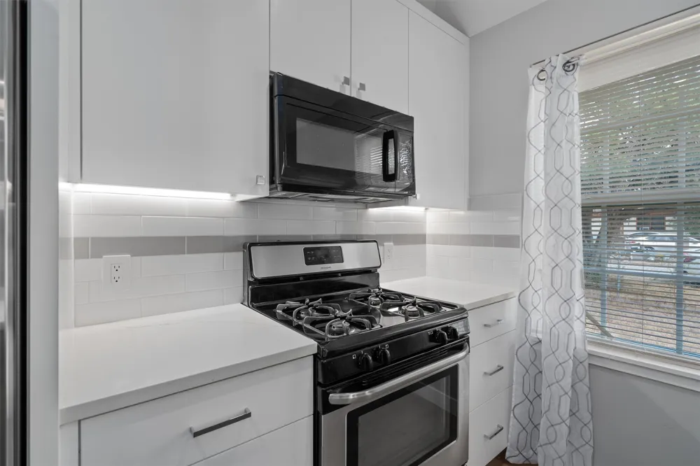 10004 Gail Road Austin, TX 78748