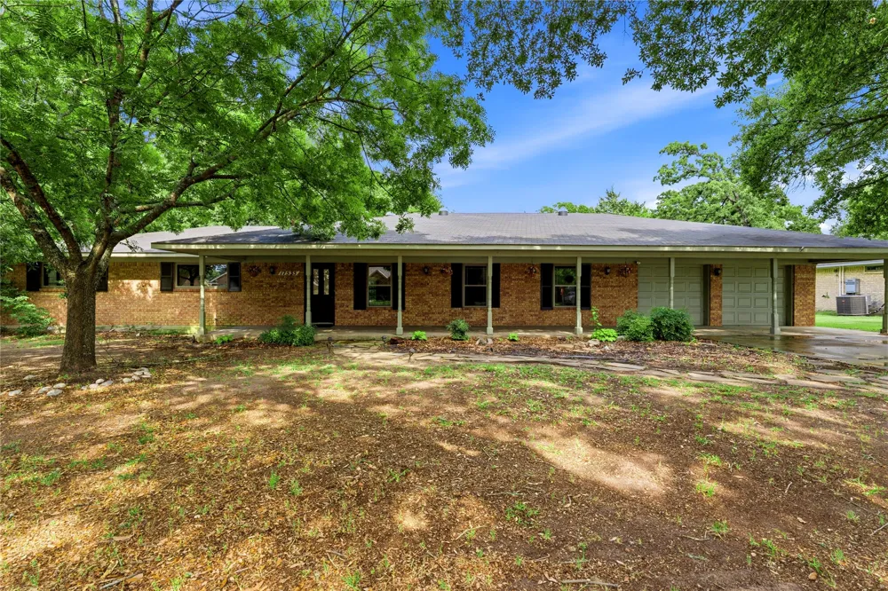 17535 Country Club Drive Kemp, TX 75143