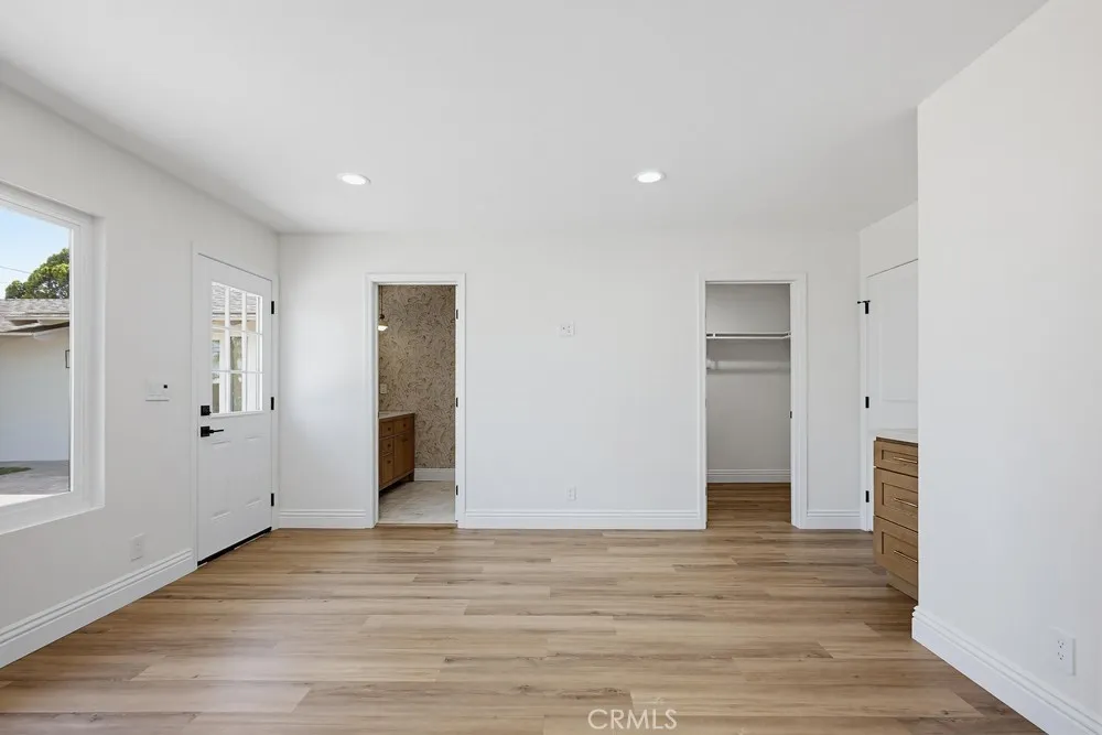 109 E Francis Street Corona, CA 92879