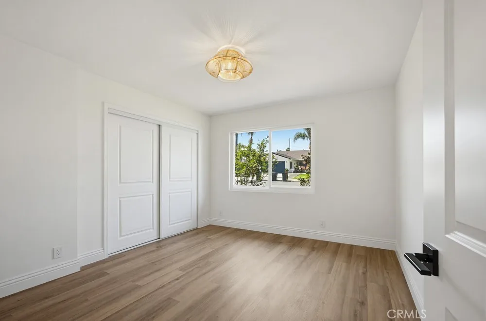 109 E Francis Street Corona, CA 92879