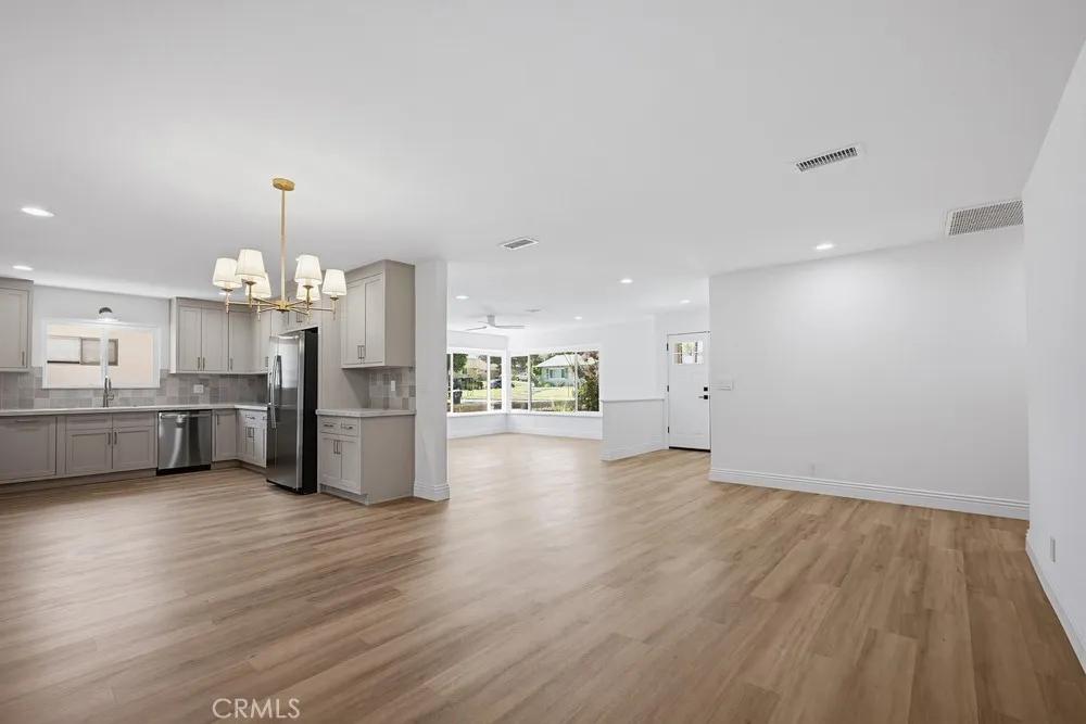 109 E Francis Street Corona, CA 92879