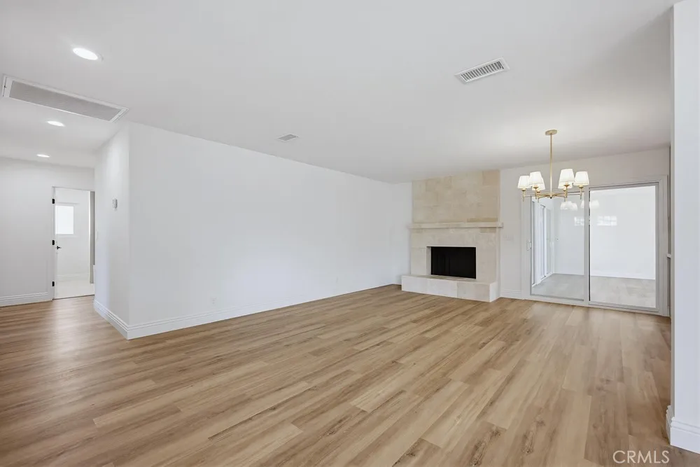 109 E Francis Street Corona, CA 92879