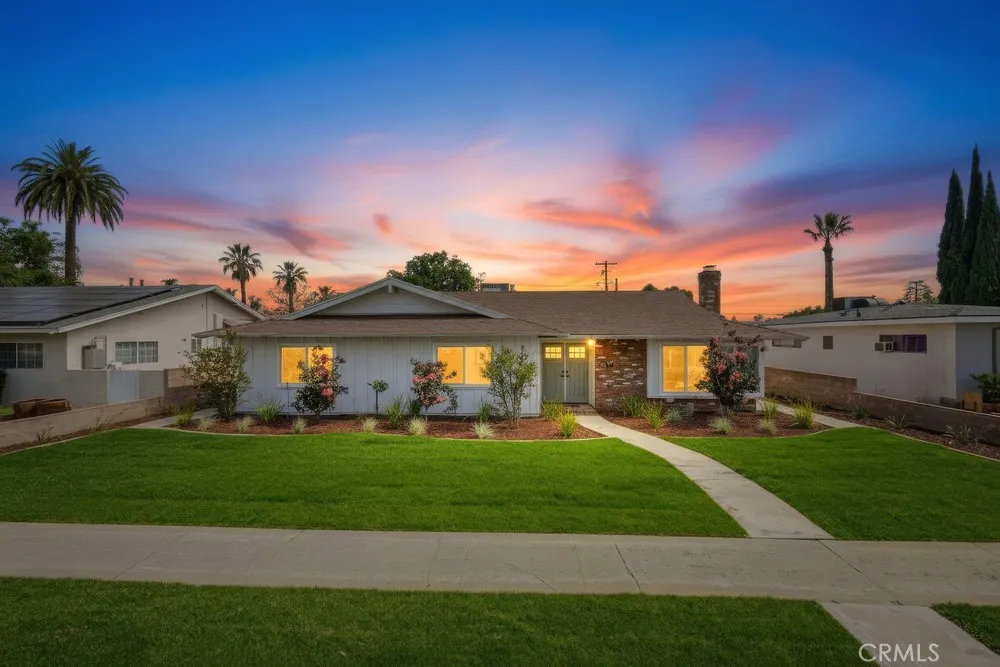 109 E Francis Street Corona, CA 92879