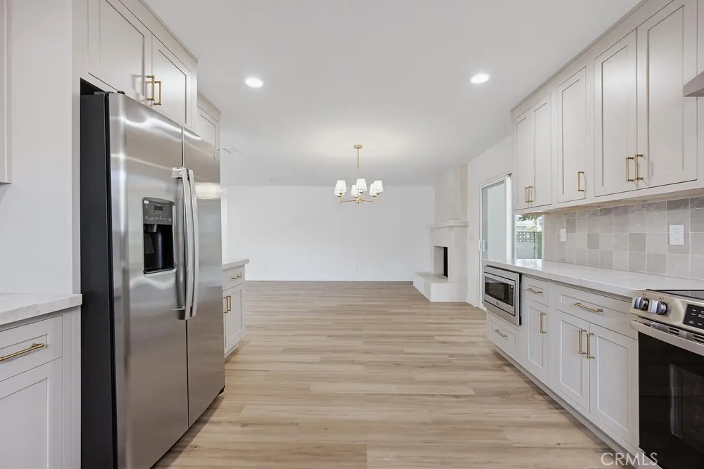 109 E Francis Street Corona, CA 92879
