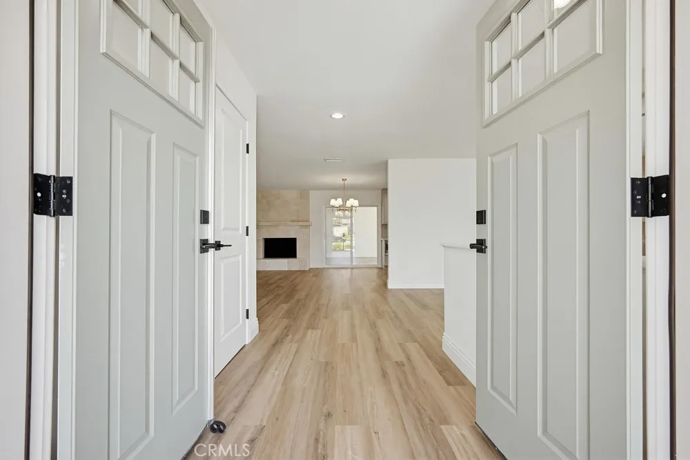 109 E Francis Street Corona, CA 92879