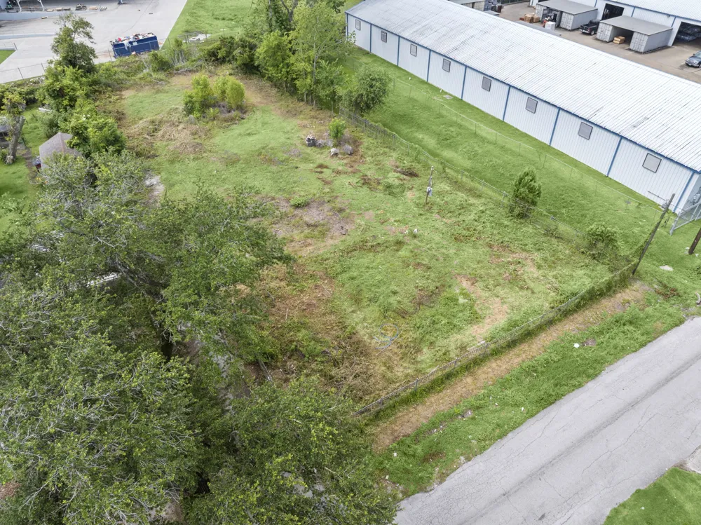 345 Delz Street Houston, TX 77018
