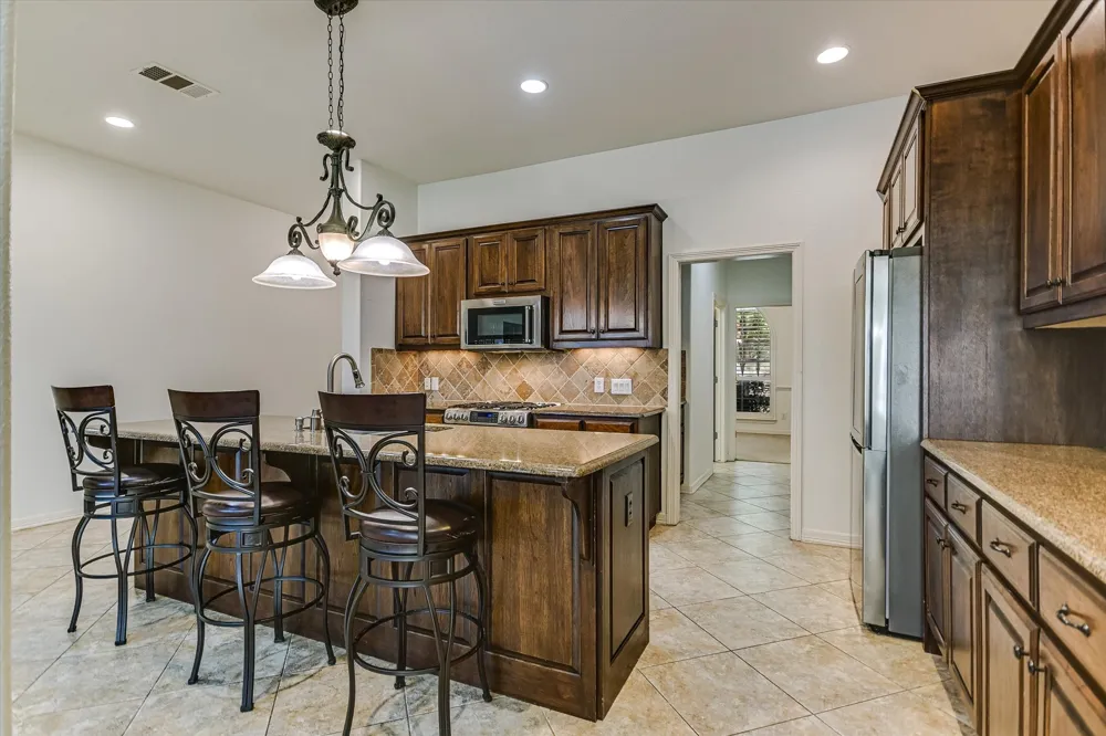 2019 Westvalley Place Round Rock, TX 78665