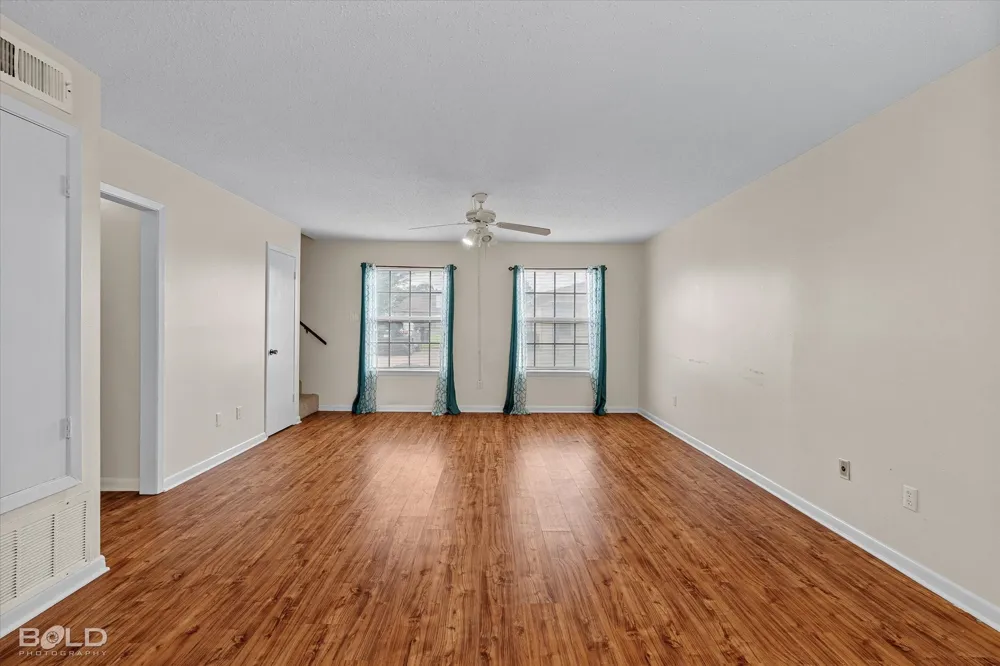 121 Carriage Square Drive Bossier City, LA 71112