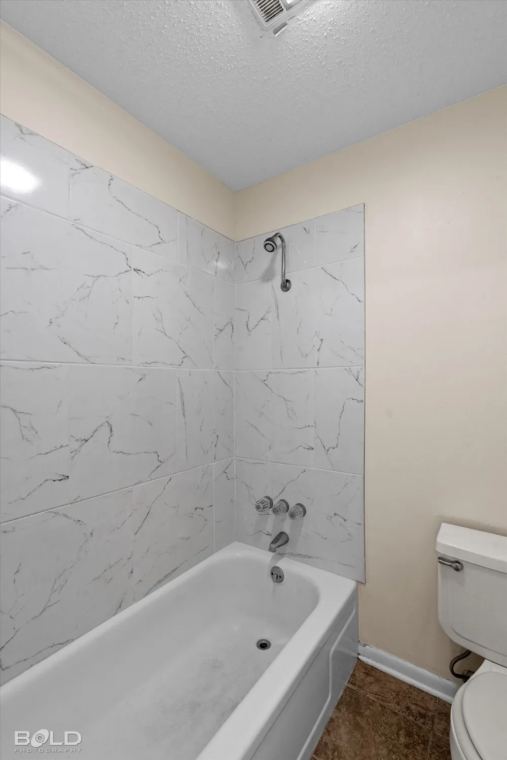 121 Carriage Square Drive Bossier City, LA 71112