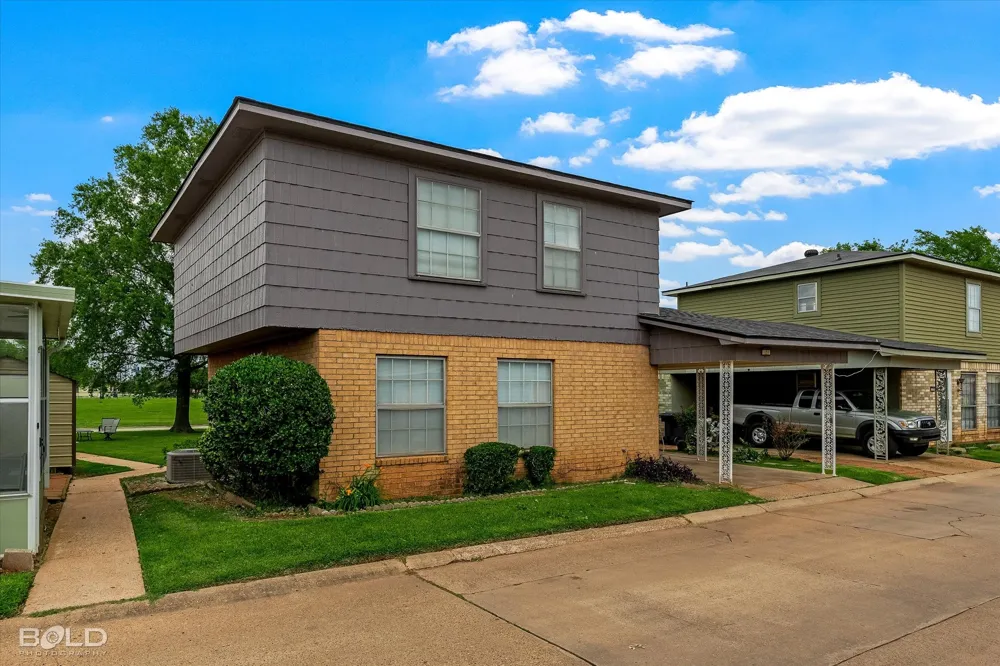 121 Carriage Square Drive Bossier City, LA 71112