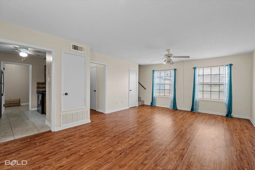 121 Carriage Square Drive Bossier City, LA 71112