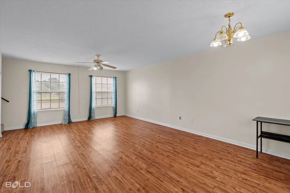 121 Carriage Square Drive Bossier City, LA 71112