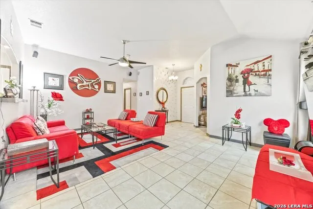 95 Nine Patch Poteet, TX 78065