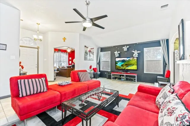 95 Nine Patch Poteet, TX 78065