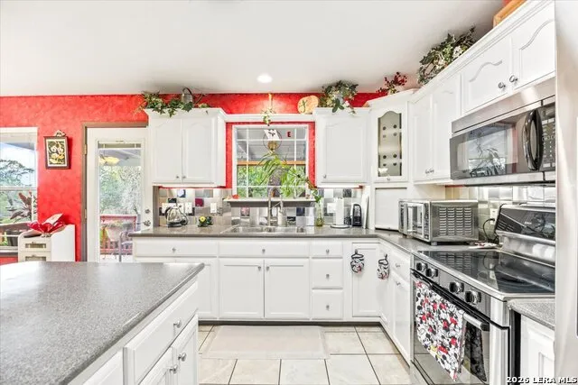 95 Nine Patch Poteet, TX 78065