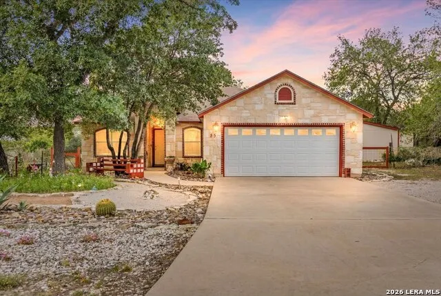 95 Nine Patch Poteet, TX 78065