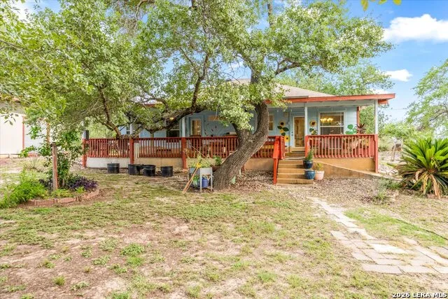 95 Nine Patch Poteet, TX 78065