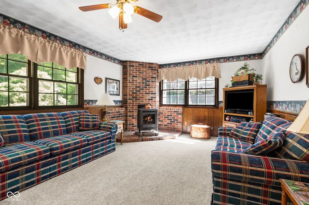 8568 E County Road 400 Greensburg, IN 47240