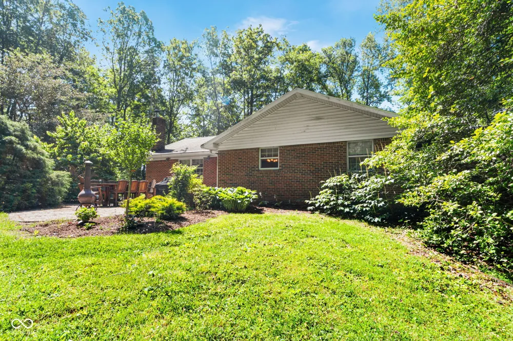 8568 E County Road 400 Greensburg, IN 47240