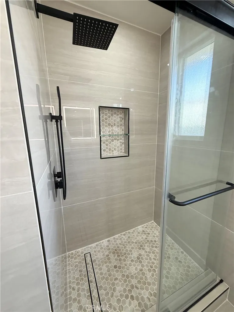 564 W Macarthur #3 San Pedro, CA 90731