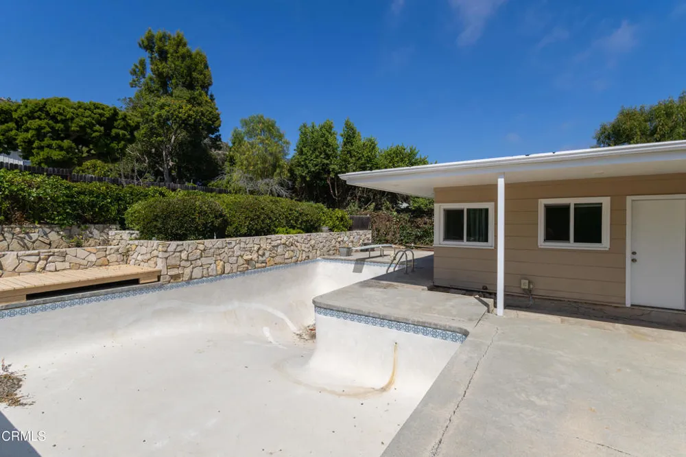 21 Sweetbay Road Rancho Palos Verdes, CA 90275