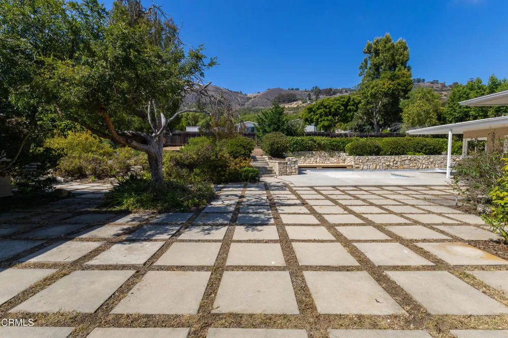 21 Sweetbay Road Rancho Palos Verdes, CA 90275
