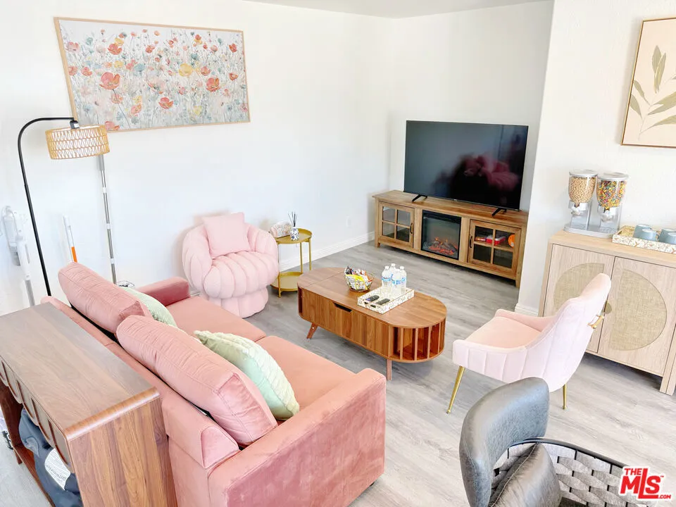 15213 Daphne Avenue Gardena, CA 90249