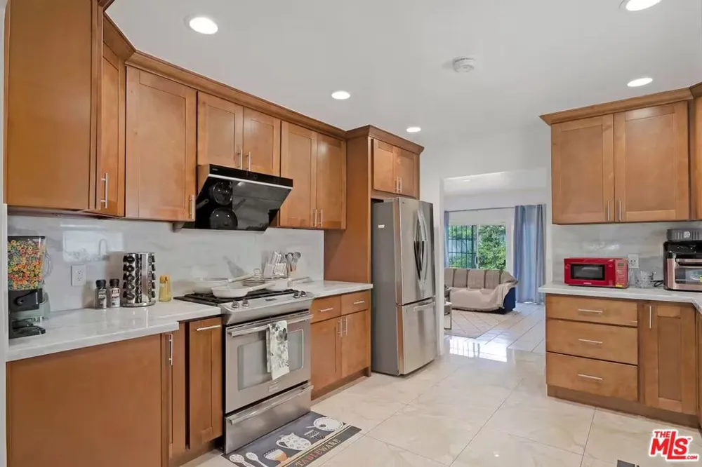 15213 Daphne Avenue Gardena, CA 90249