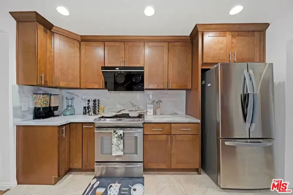 15213 Daphne Avenue Gardena, CA 90249