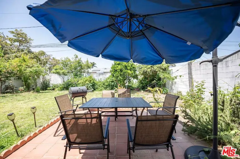 15213 Daphne Avenue Gardena, CA 90249