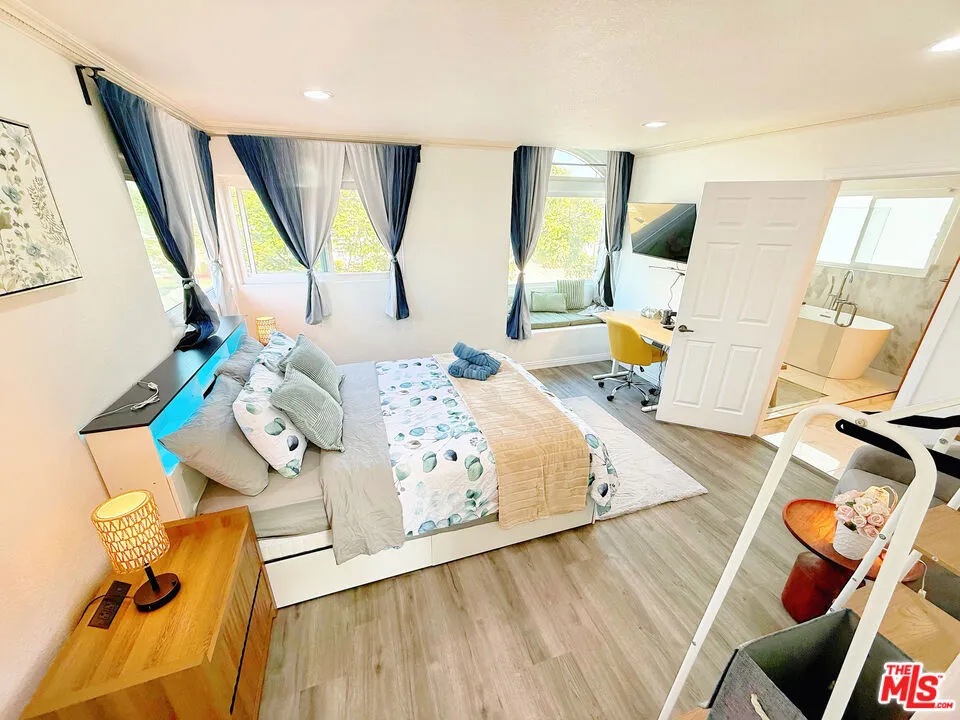 15213 Daphne Avenue Gardena, CA 90249