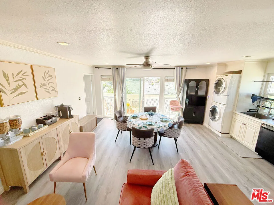 15213 Daphne Avenue Gardena, CA 90249