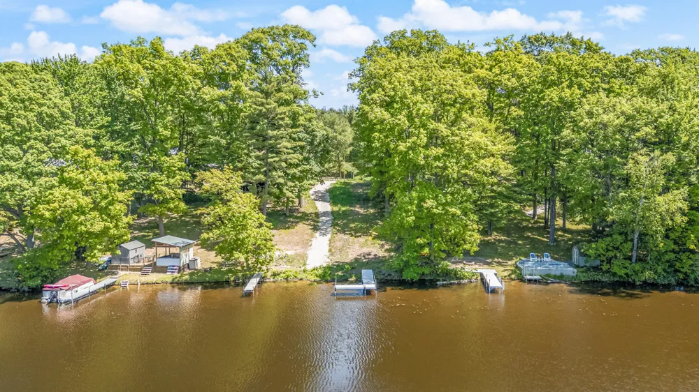 10763 Otahnagon Drive Stanwood, MI 49346