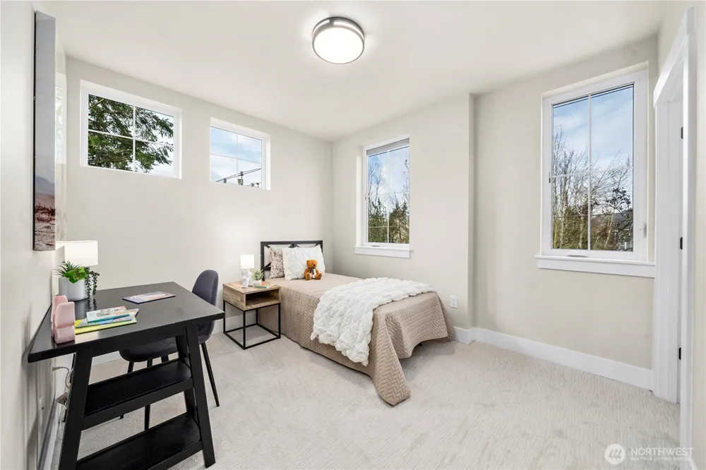 537 NW Juniper Street Issaquah, WA 98027
