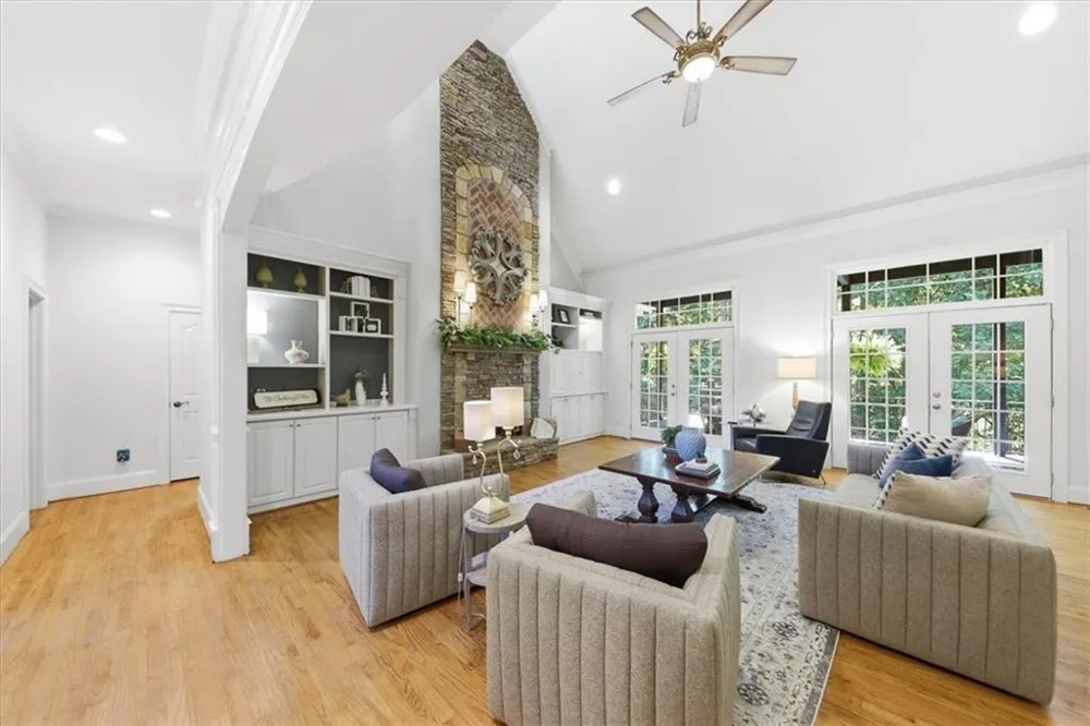 5118 Deer Creek Court Flowery Branch, GA 30542