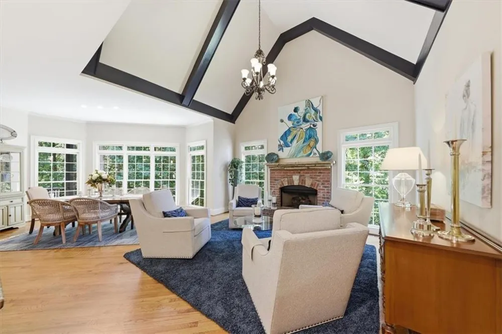 5118 Deer Creek Court Flowery Branch, GA 30542