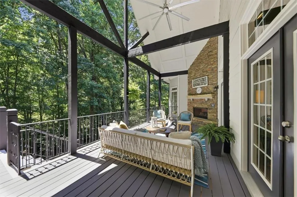 5118 Deer Creek Court Flowery Branch, GA 30542
