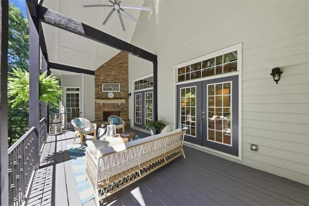 5118 Deer Creek Court Flowery Branch, GA 30542