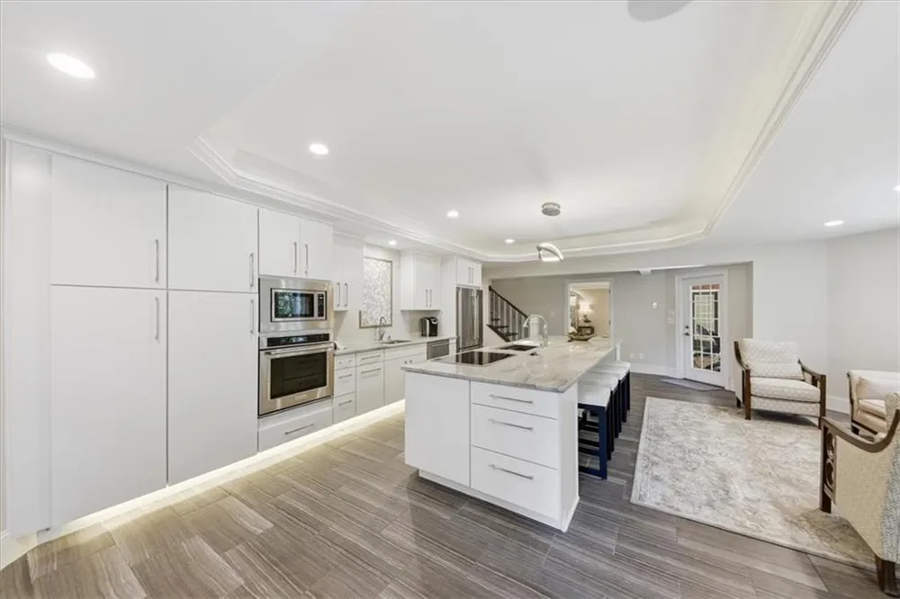 5118 Deer Creek Court Flowery Branch, GA 30542