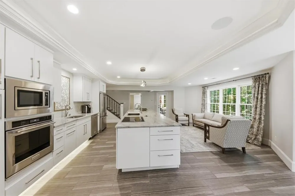 5118 Deer Creek Court Flowery Branch, GA 30542