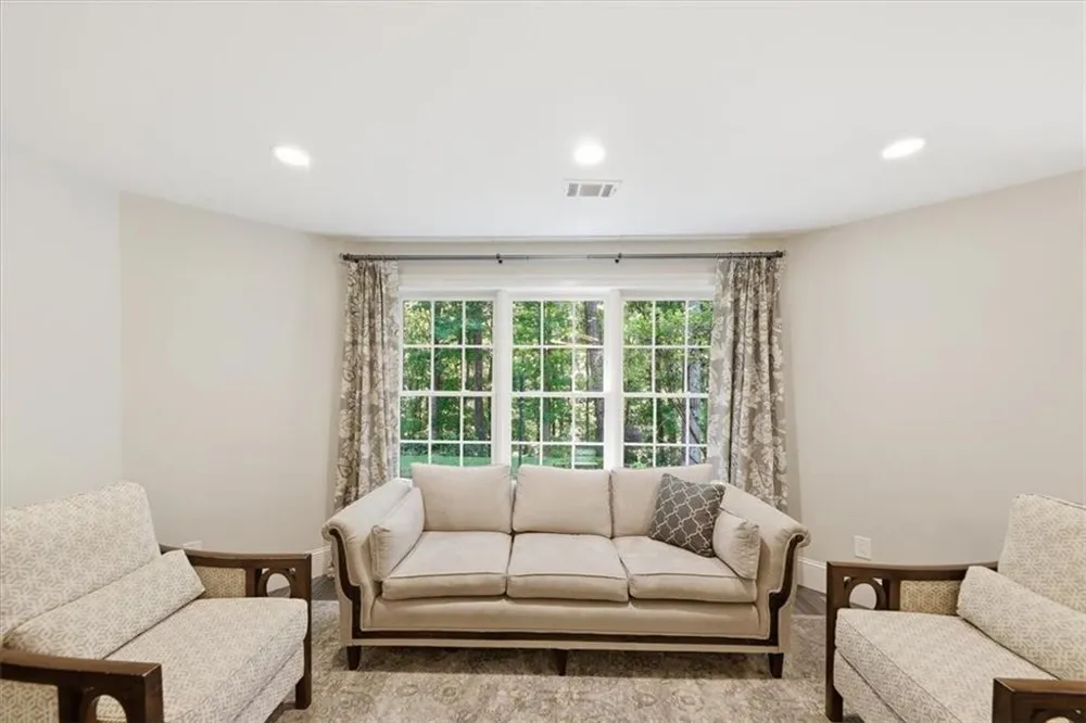 5118 Deer Creek Court Flowery Branch, GA 30542