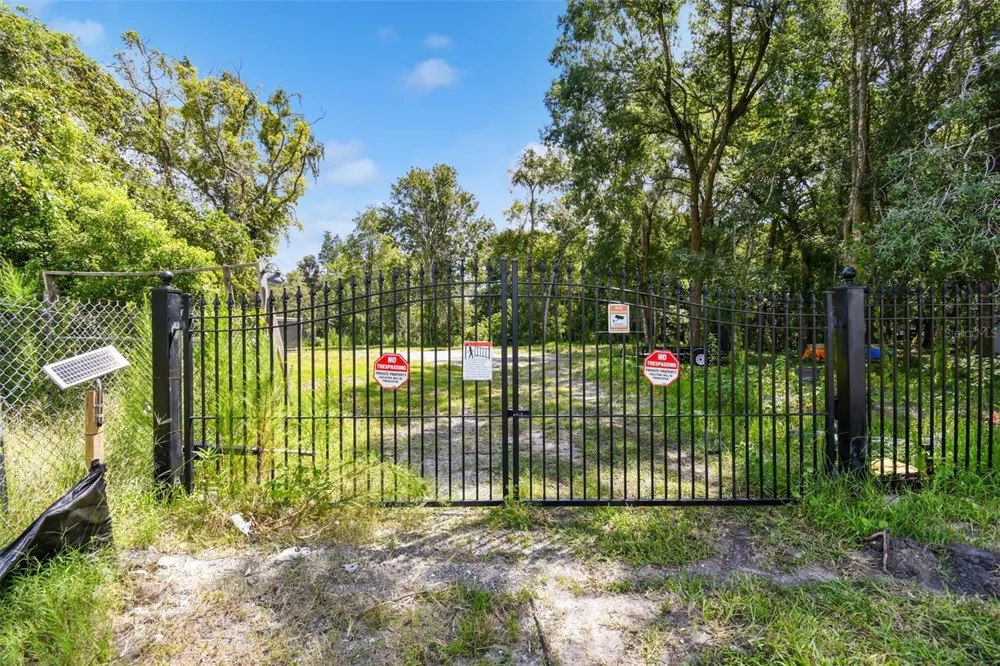 1758 LAND O LAKES BOULEVARD Lutz, FL 33549