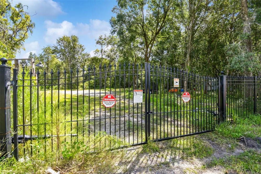 1758 LAND O LAKES BOULEVARD Lutz, FL 33549