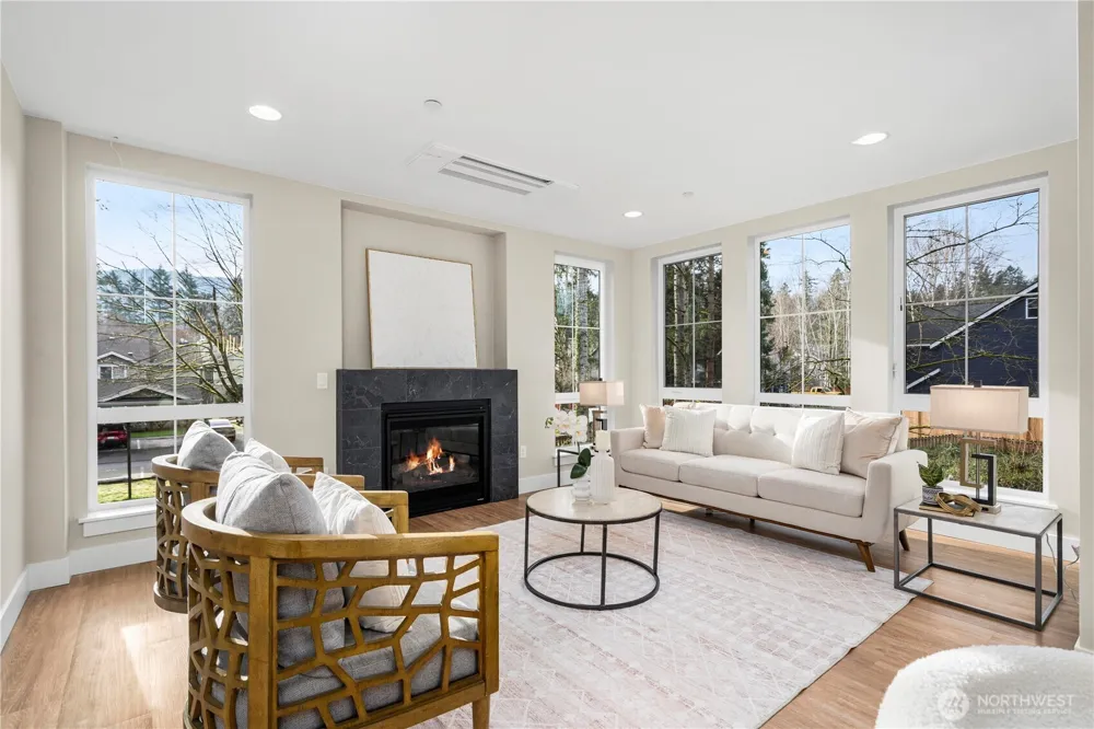 539 NW Juniper Street Issaquah, WA 98027
