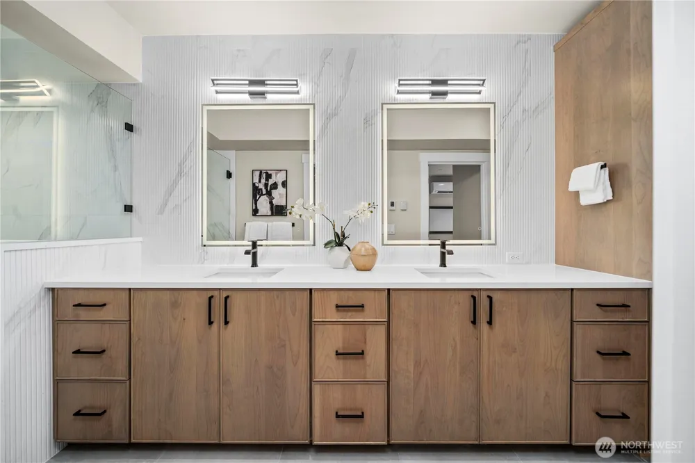 539 NW Juniper Street Issaquah, WA 98027