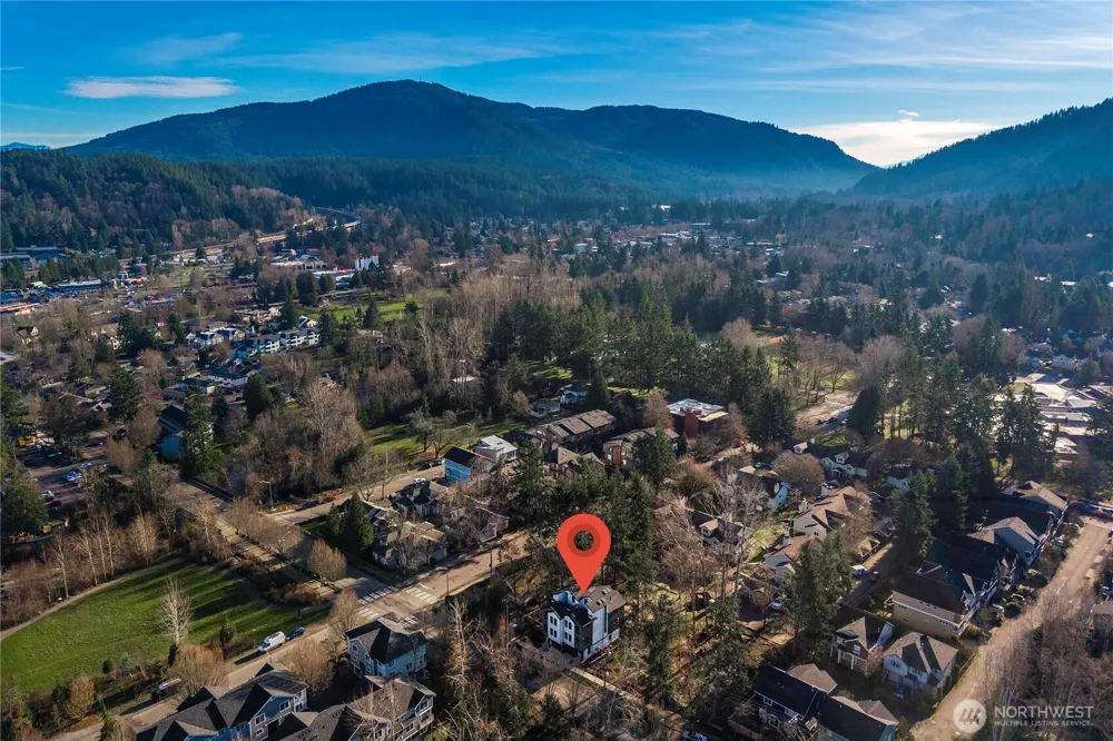539 NW Juniper Street Issaquah, WA 98027