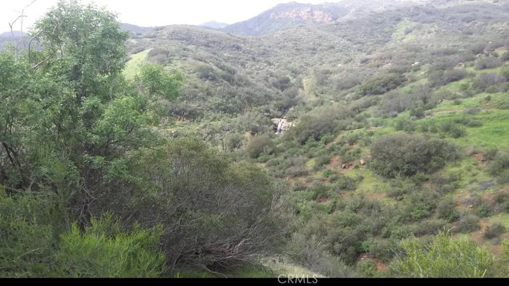 8742 Azul West Hills, CA 91304