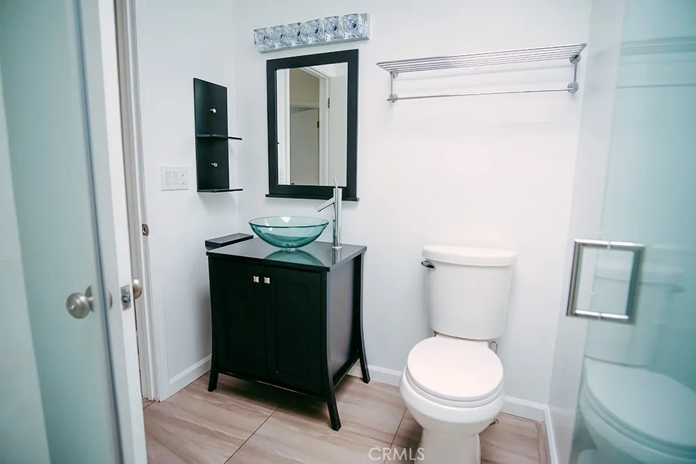 8742 Azul West Hills, CA 91304