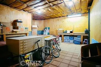 8742 Azul West Hills, CA 91304